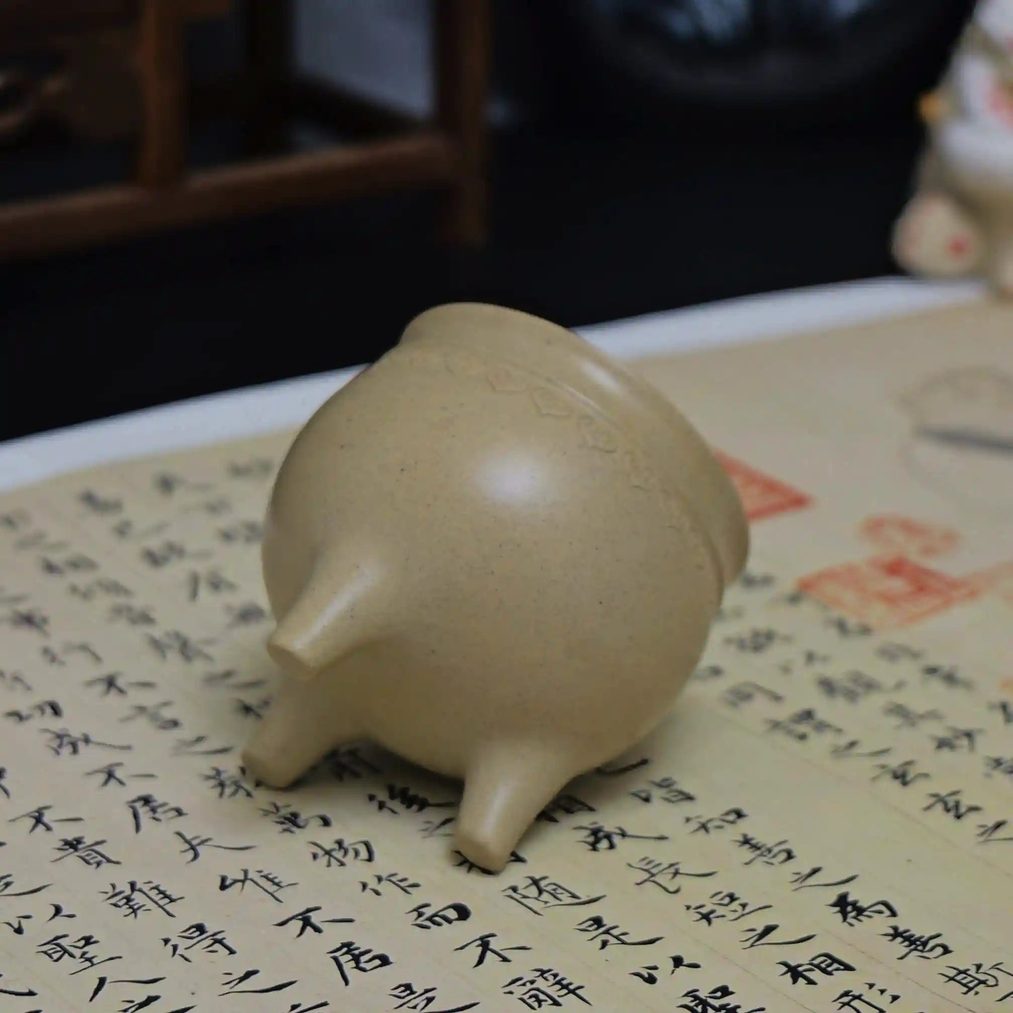 Yixing Zisha Handmade Three-Legged Cloud-Heart Incense Burner Teacup