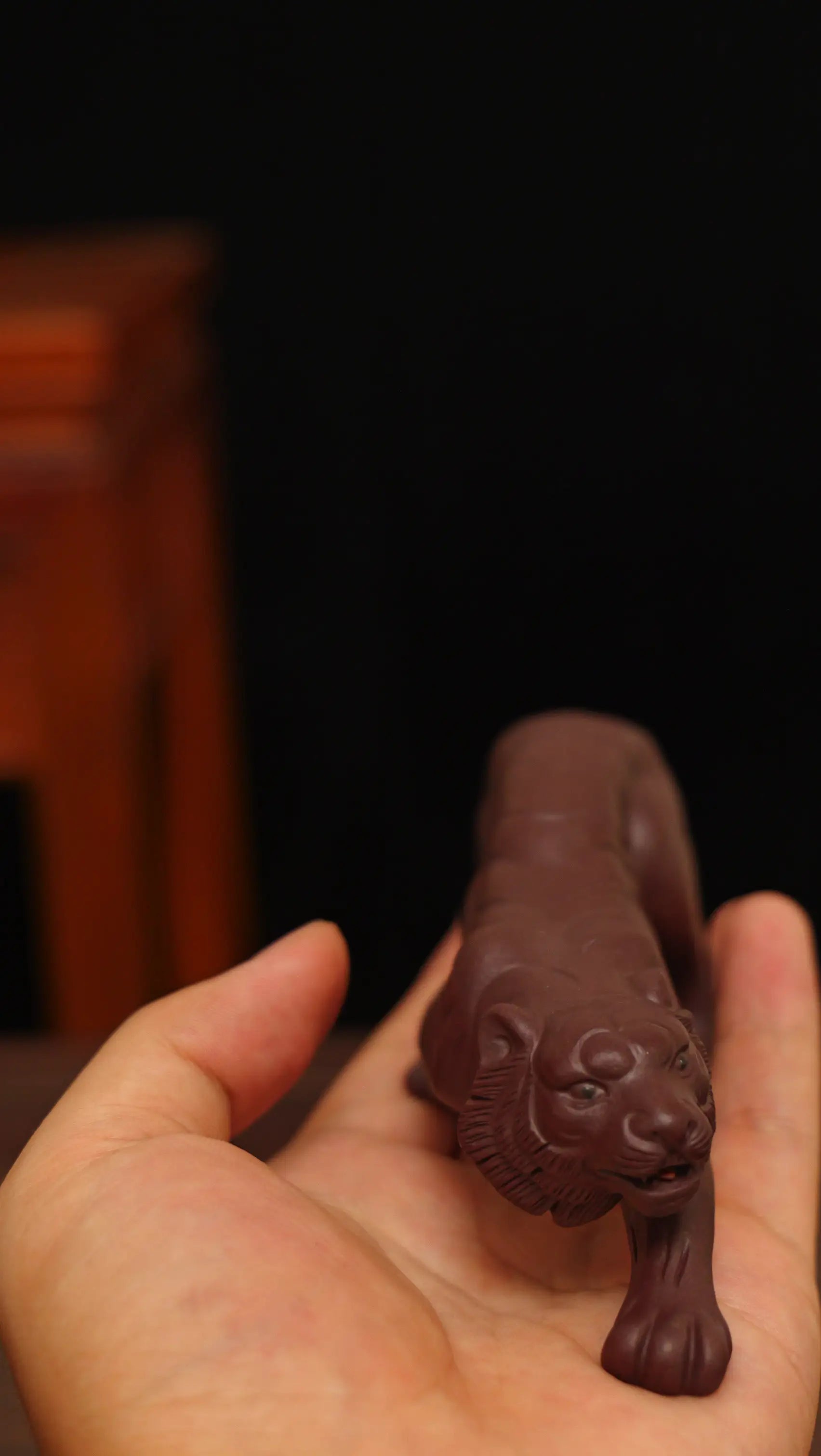 Yixing Zisha Handmade Tiger Tea Pet (Majestic Style)