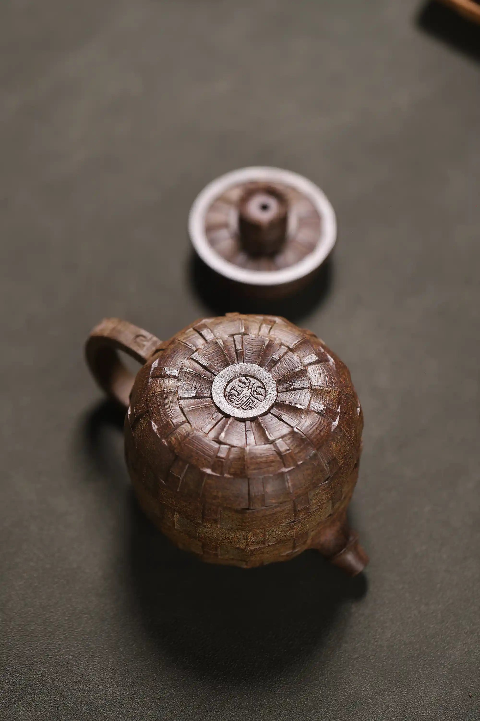 Yixing Zisha Handmade Woven Pattern Teapot