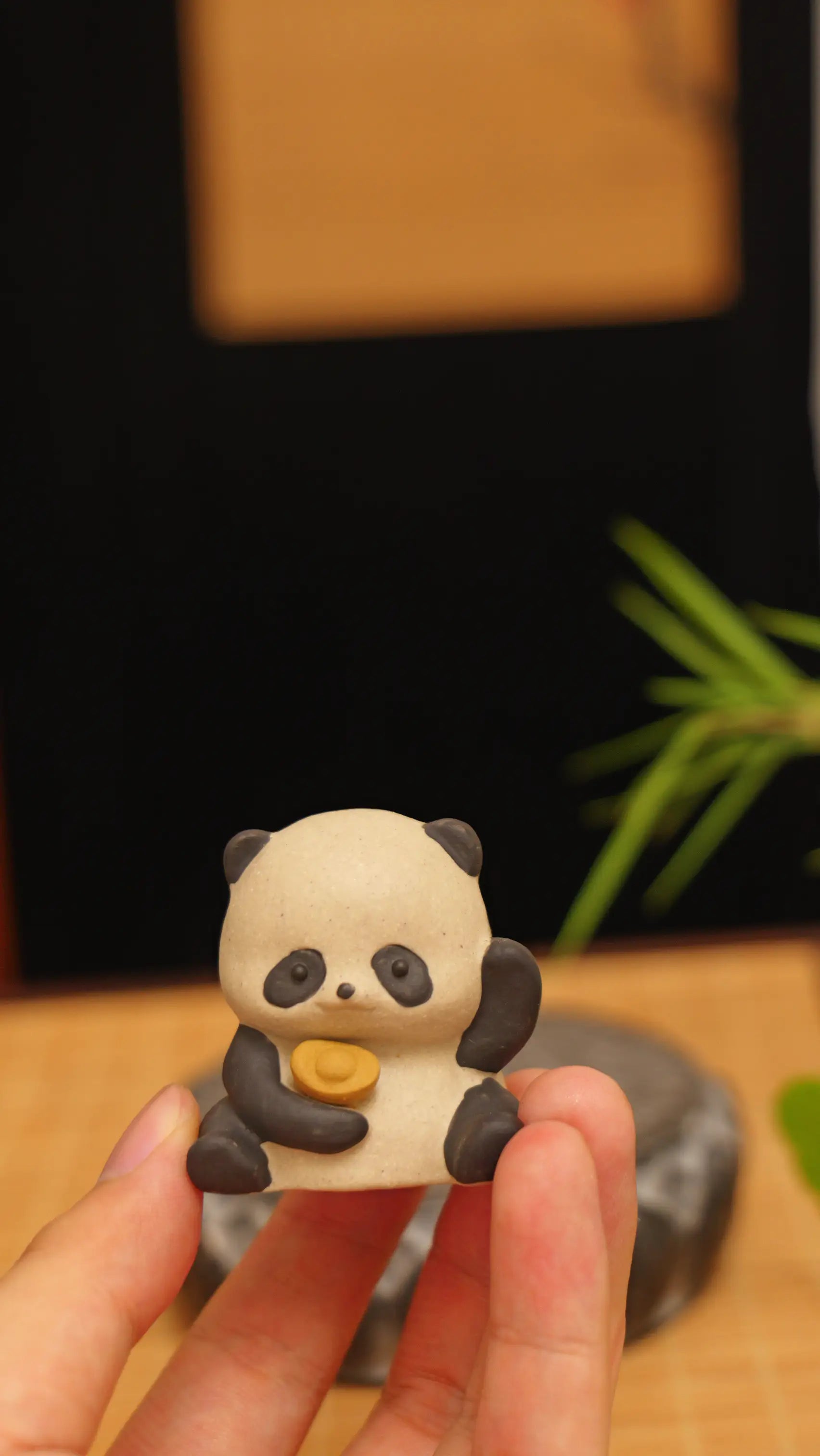 Yixing Zhu Ni Handmade Panda Tea Pet (Holding Ingot Fortune Style)
