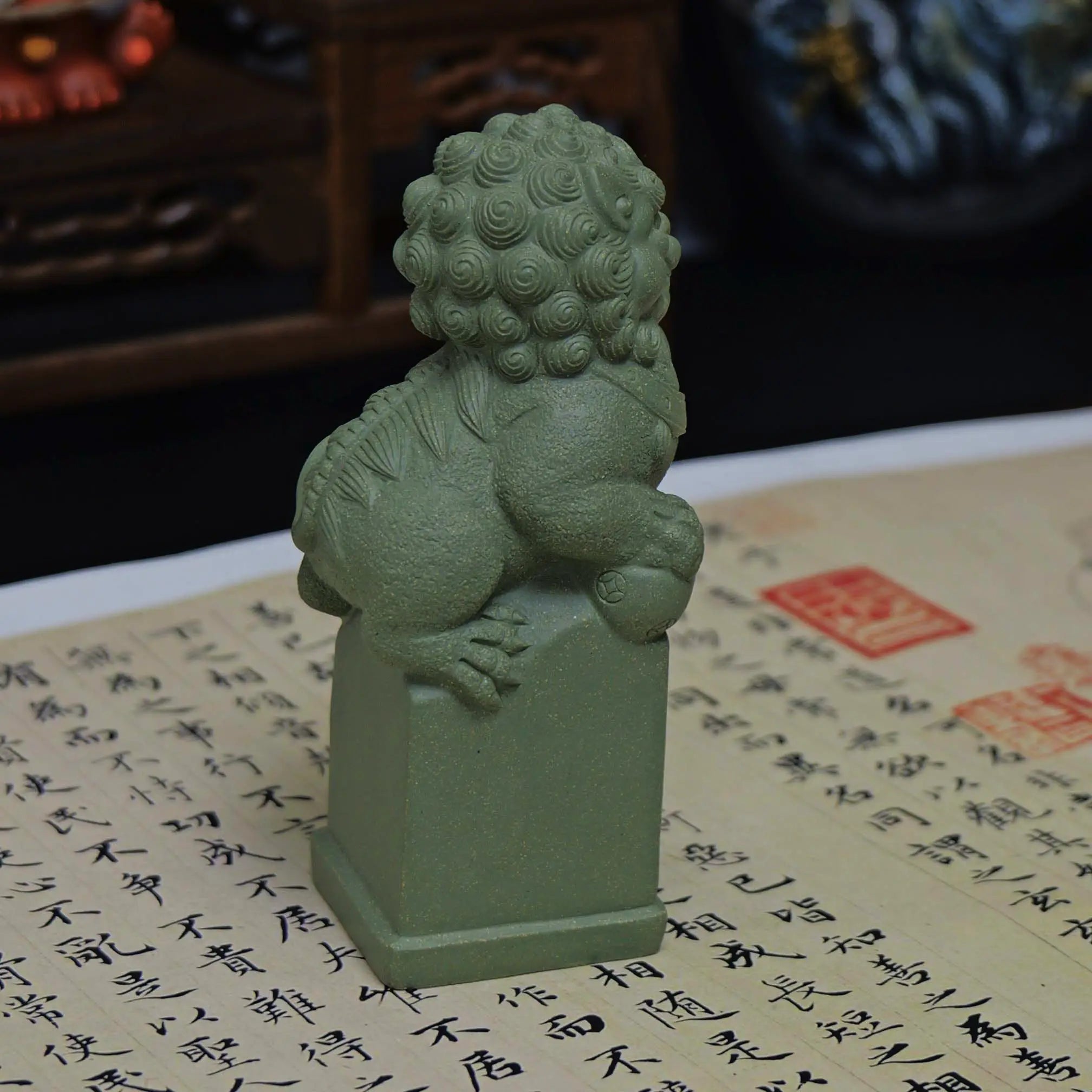 Yixing Zisha Light Green Handmade Lion with Ball Tea Pet (Auspicious Guardian Style)