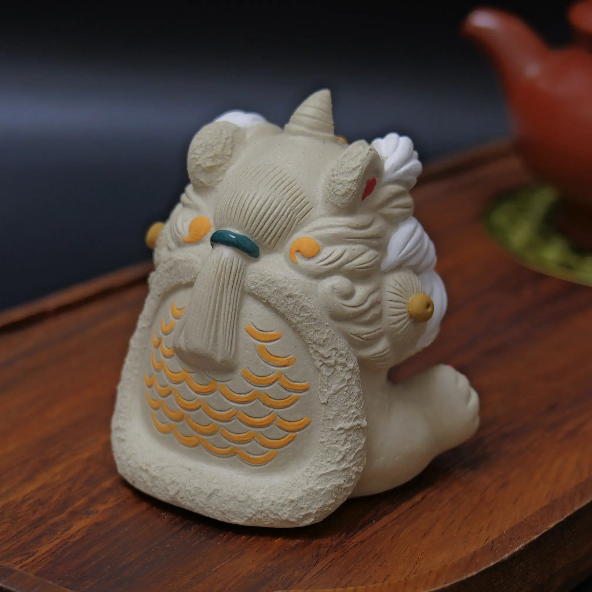 Yixing Zisha White Clay Sitting Guardian Lion Tea Pet
