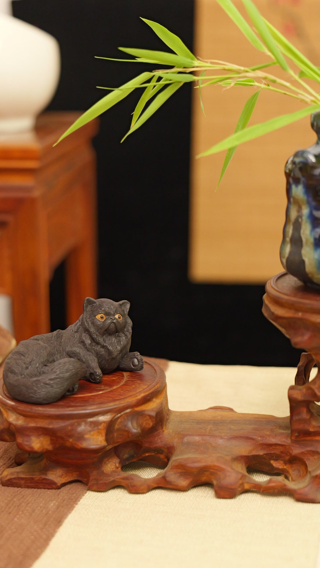 black lion cat handmade pottery figurine decor (tea pet) made by yixing purple clay