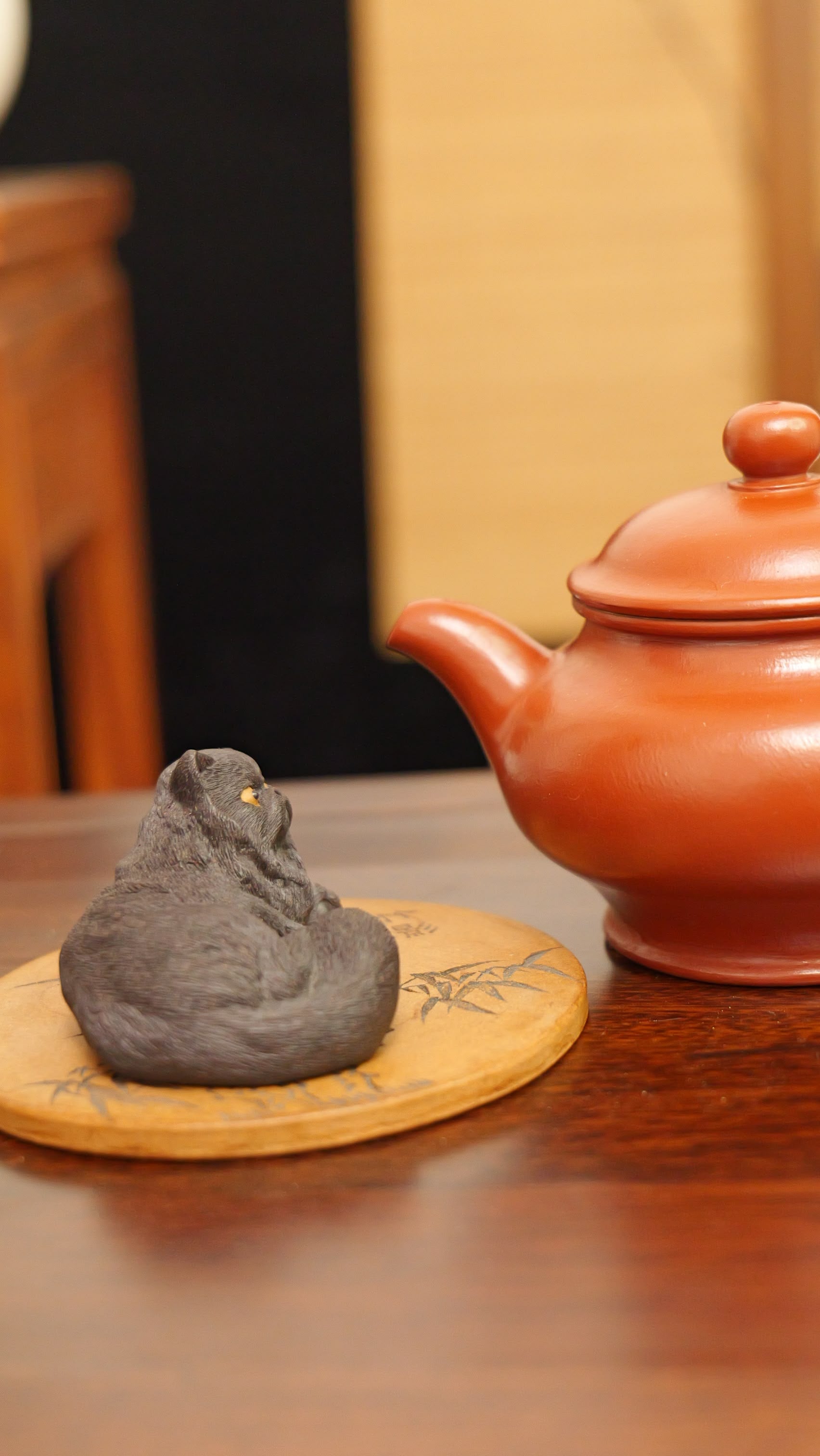 black lion cat handmade pottery figurine decor (tea pet) made by yixing purple clay