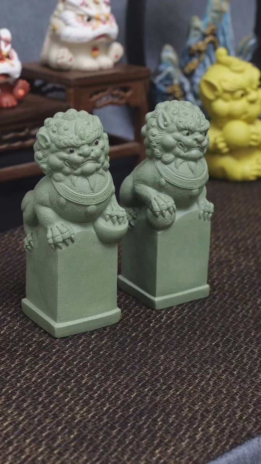 Yixing Zisha Light Green Handmade Lion with Ball Tea Pet (Auspicious Guardian Style)