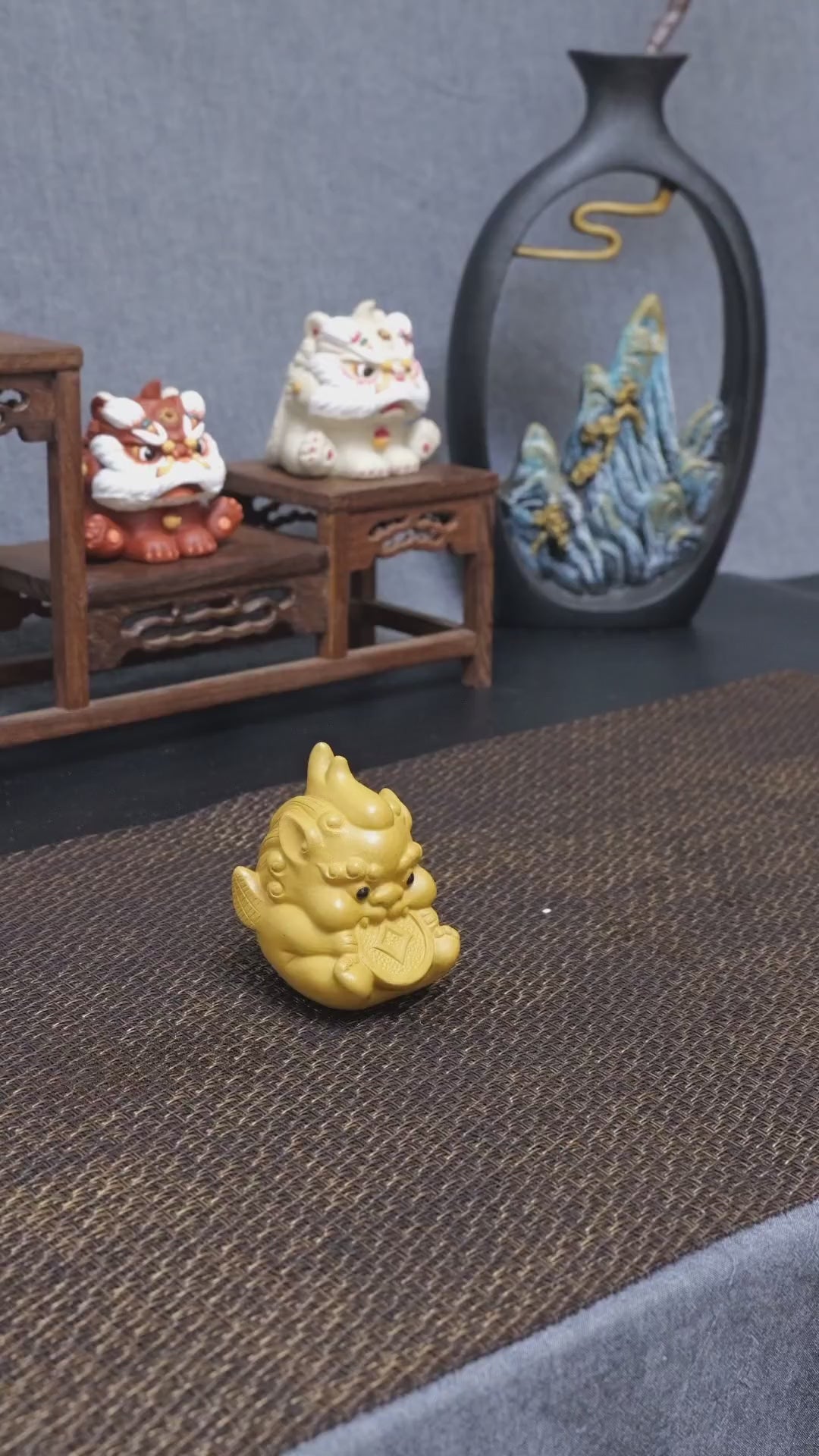 Yixing Handmade Wealth-Attracting Dragon Zisha Tea Pet (Cute Style with Coin)