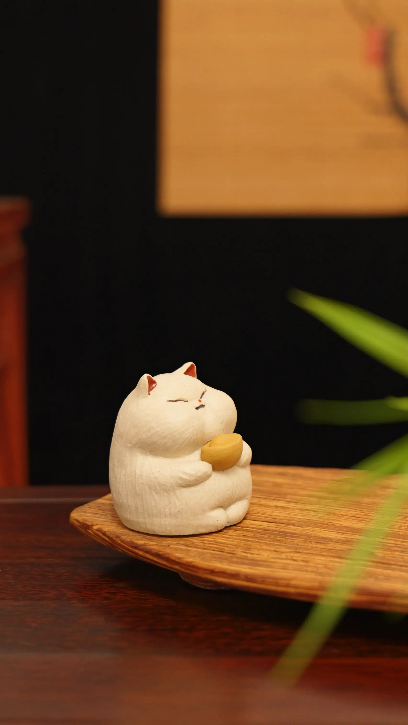 Lucky White Cat Tea Pet Holding Gold Ingot
