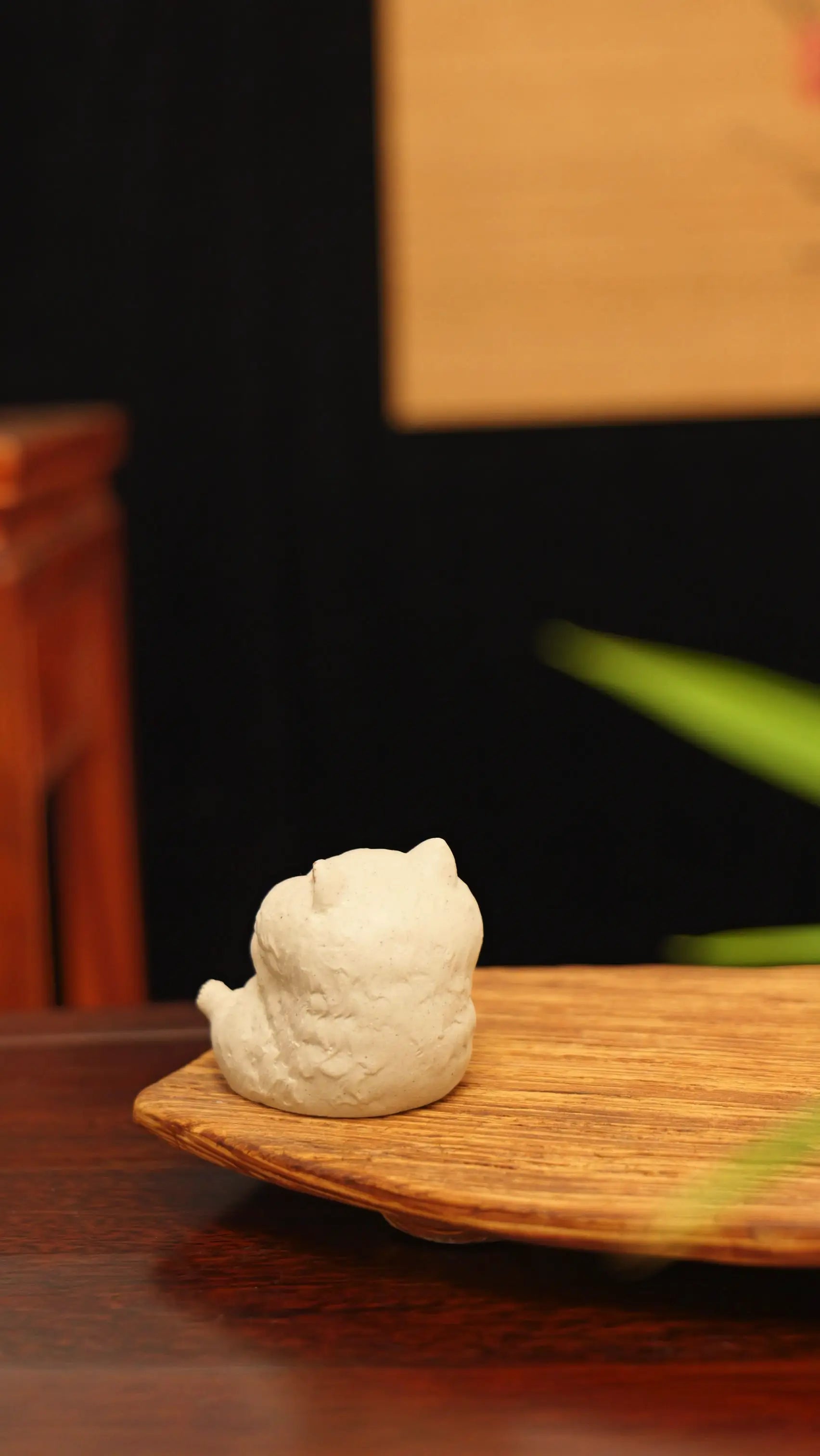 Yixing Clay Handmade Lucky Cat Tea Pet (Gold Ingot Style)