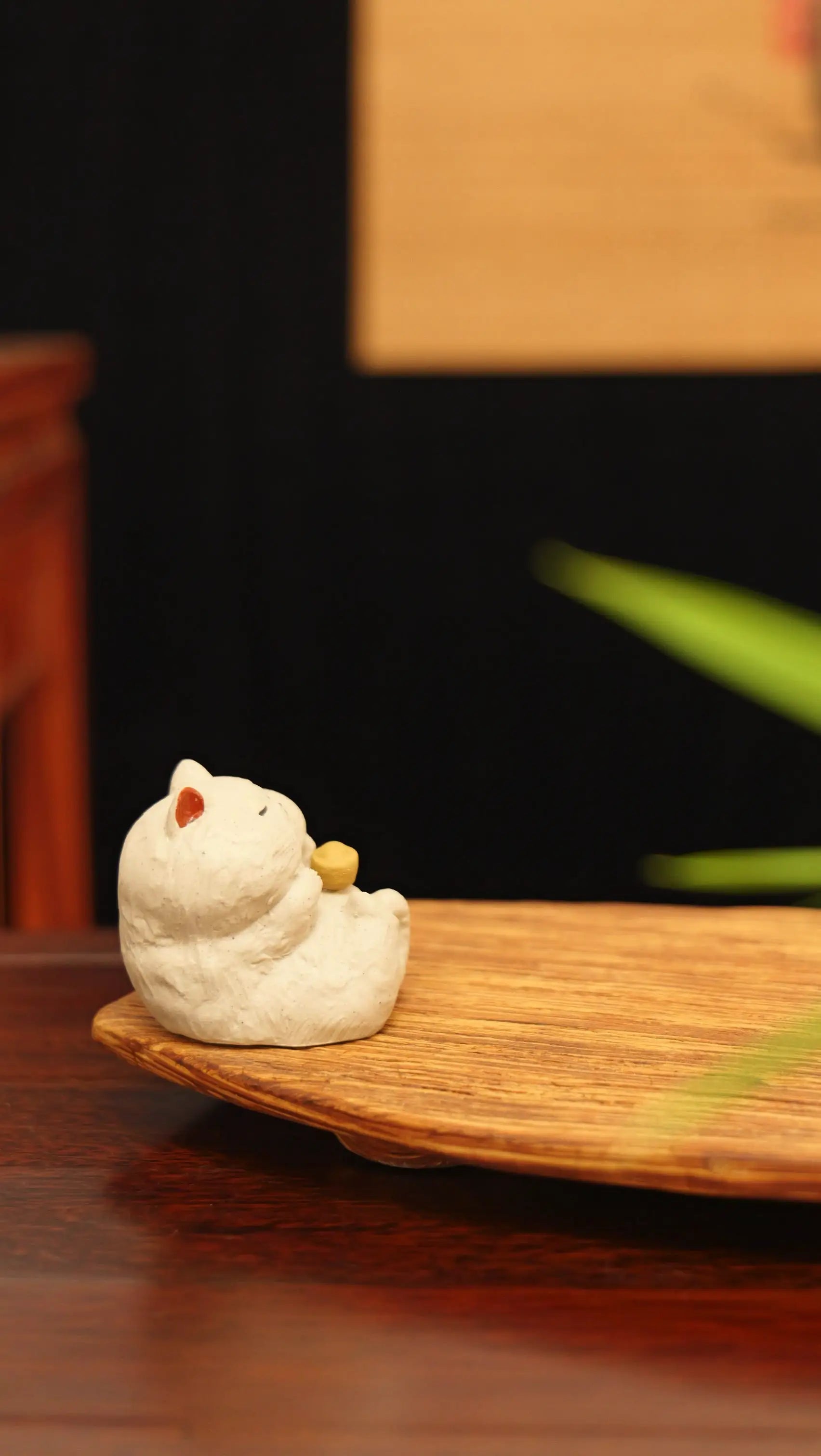 Yixing Clay Handmade Lucky Cat Tea Pet (Gold Ingot Style)