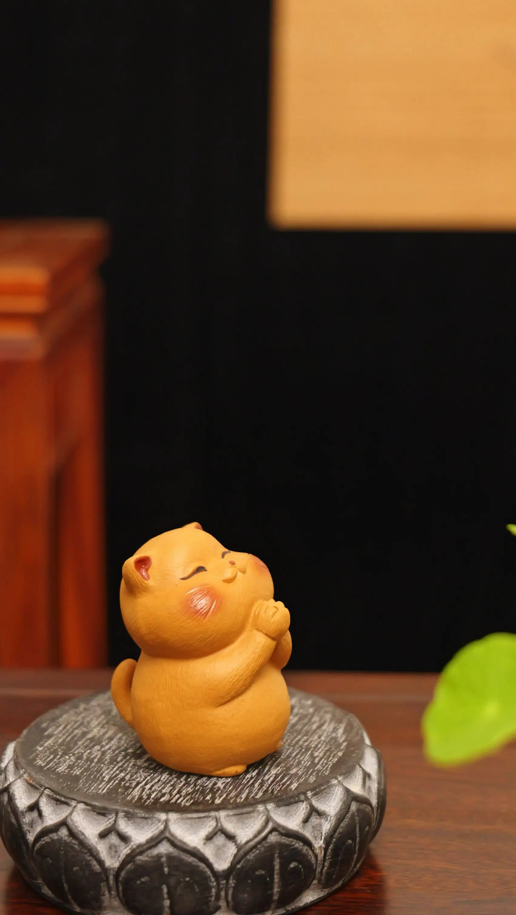 Yixing Handmade Lucky Cat Tea Pet (Praying Style)